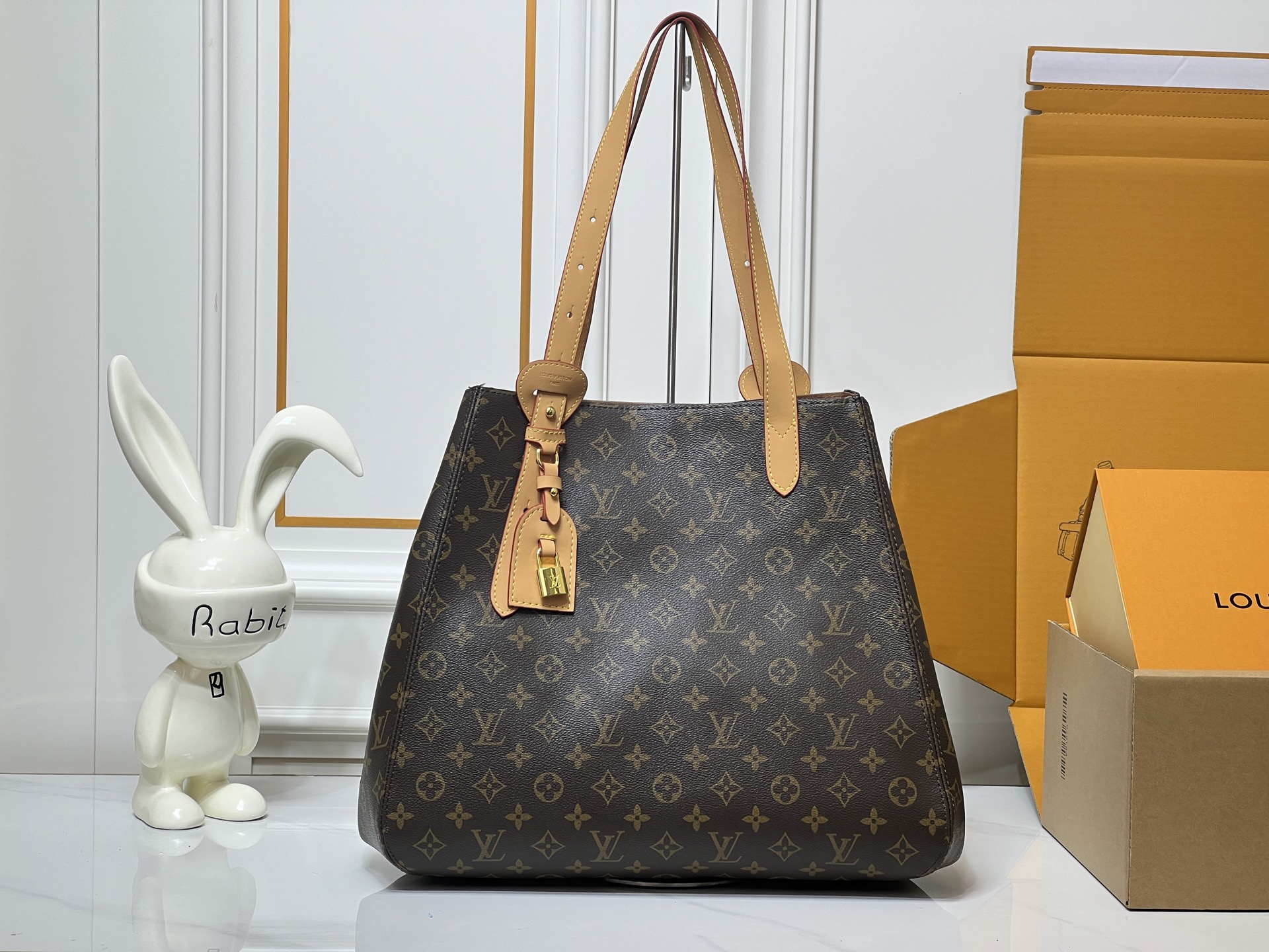 Louis Vuitton LV Capucines Mini Handbag Premium Canvas Model N89369 LV Logo Detail Street Style New Arrival